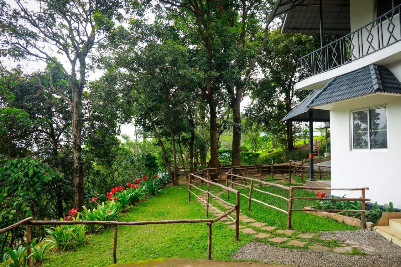 Golden Fern Resort Kanthalloor Ngoại thất bức ảnh