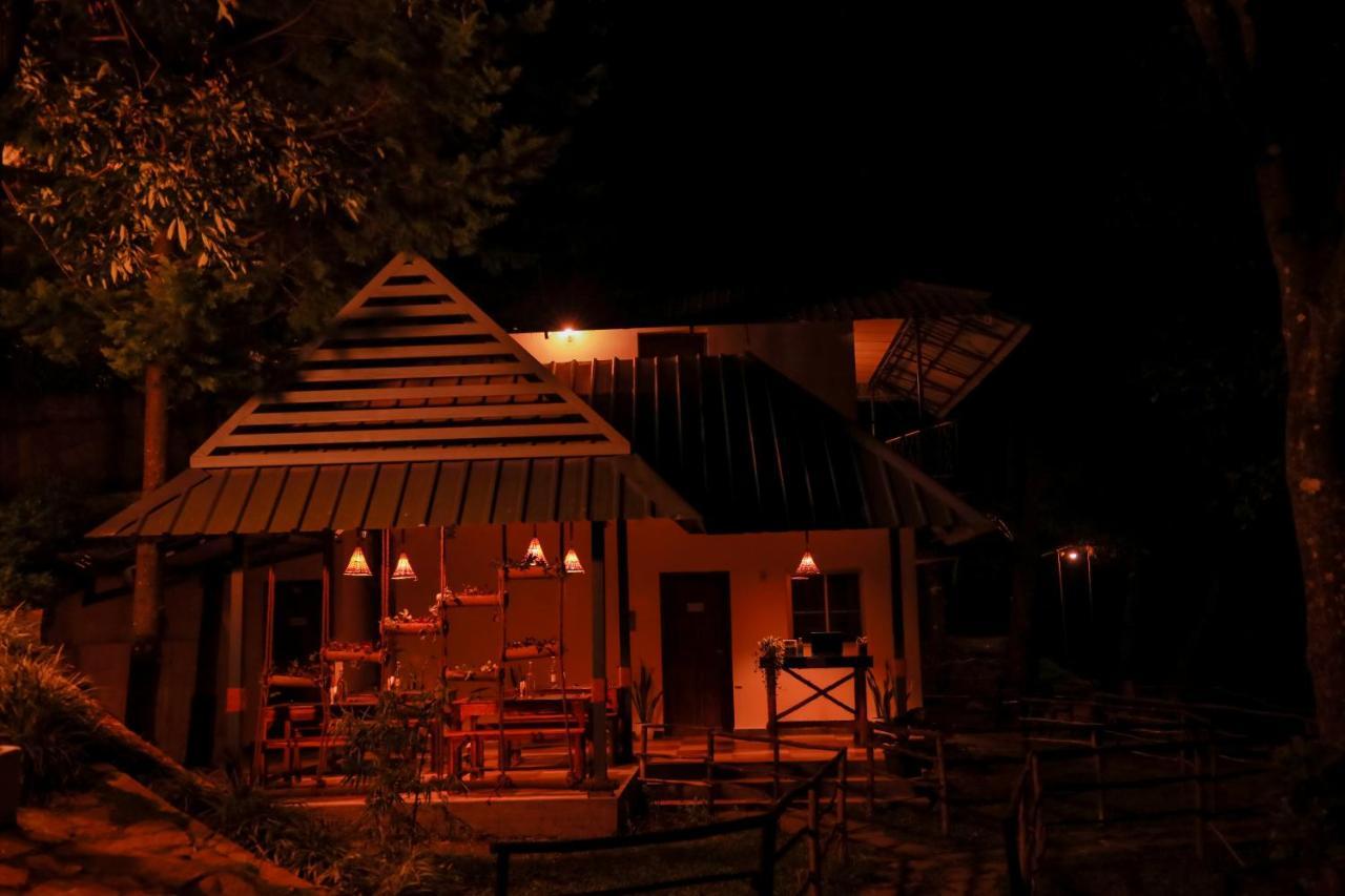 Golden Fern Resort Kanthalloor Ngoại thất bức ảnh