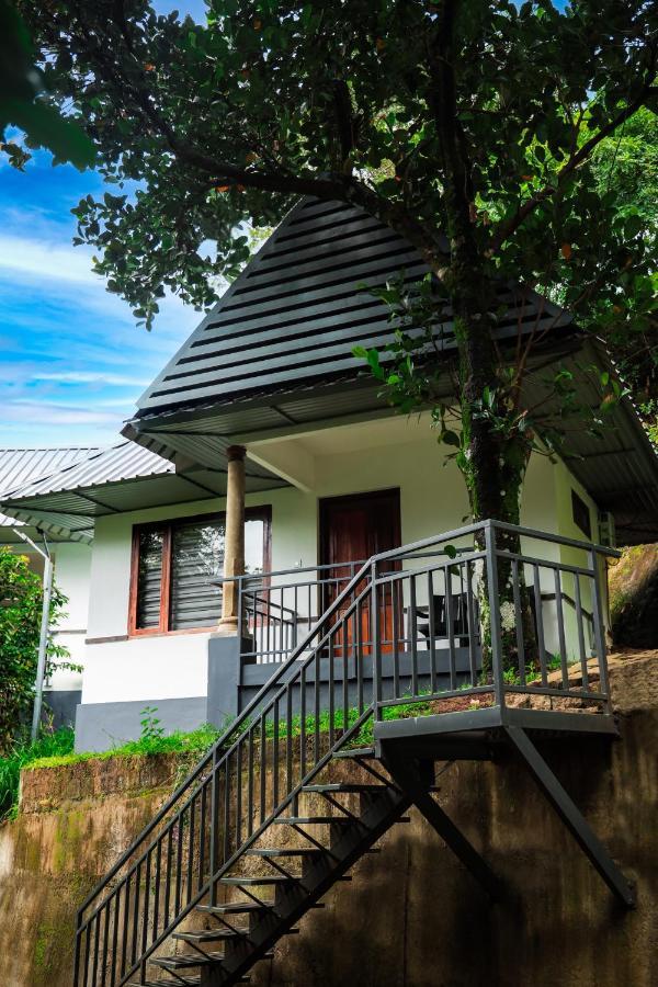 Golden Fern Resort Kanthalloor Ngoại thất bức ảnh