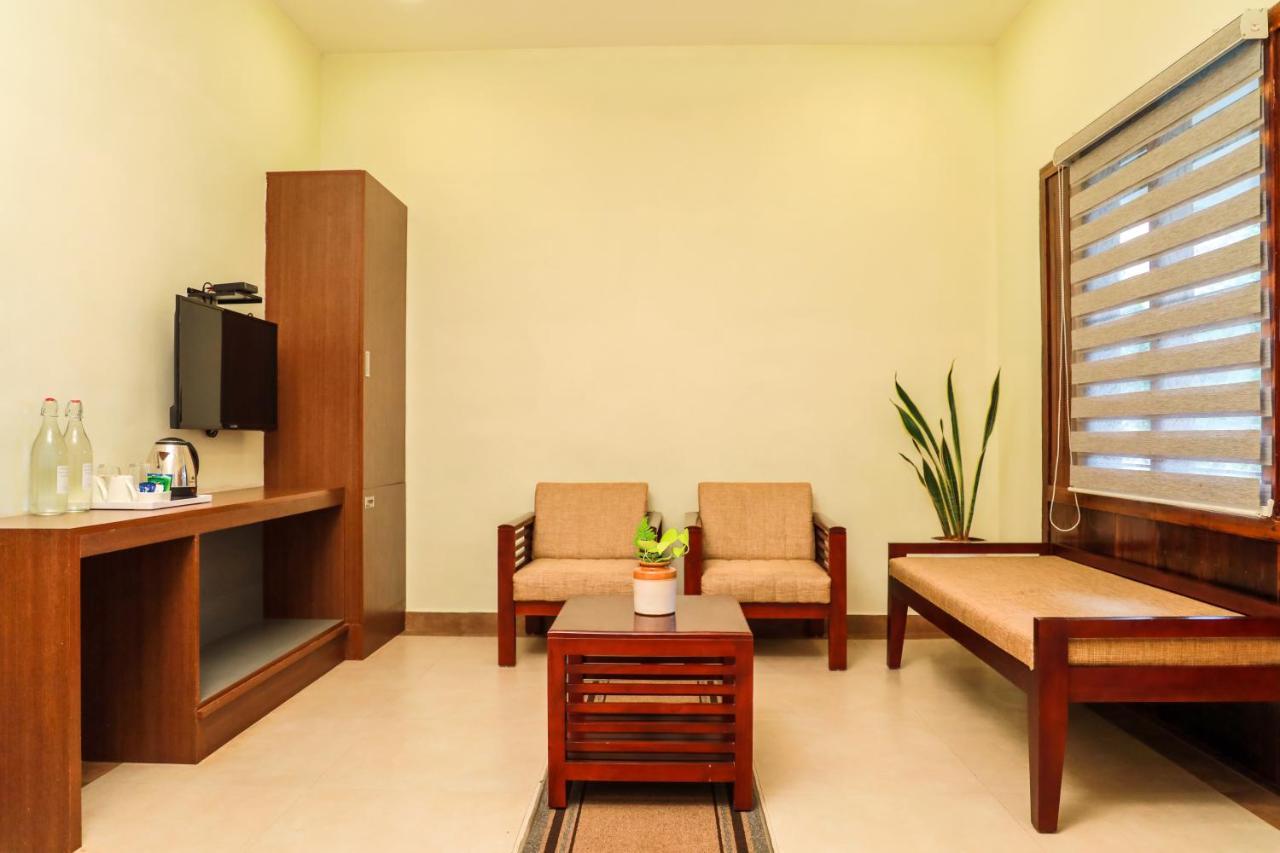Golden Fern Resort Kanthalloor Ngoại thất bức ảnh