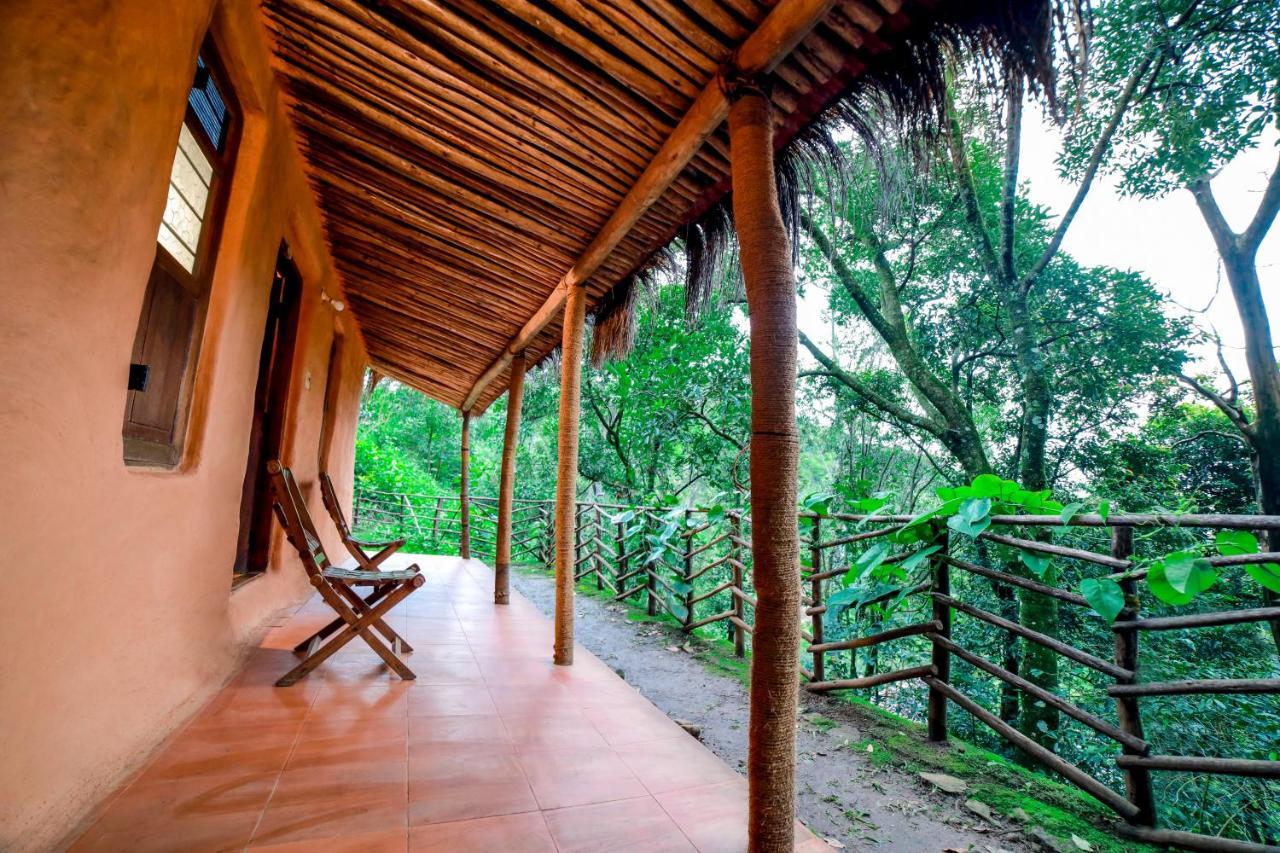 Golden Fern Resort Kanthalloor Ngoại thất bức ảnh