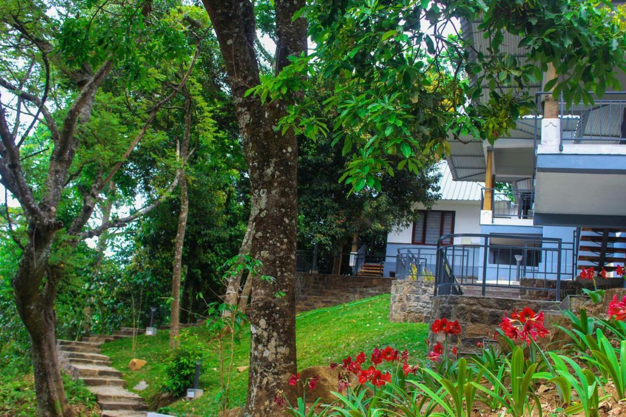 Golden Fern Resort Kanthalloor Ngoại thất bức ảnh